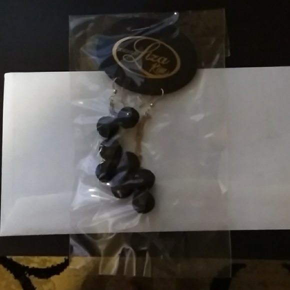 Jewelry - Black ball earrings very pretty